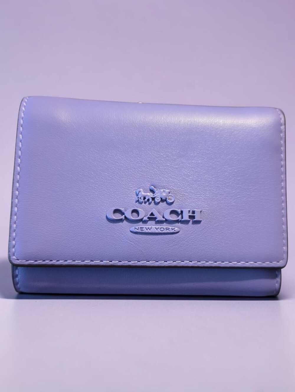 Euc Coach Lilac Leather Compact Wallet